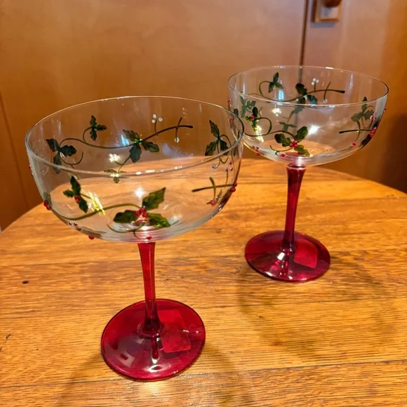 Holiday Festive Coupe Champagne Glasses with Holly - Picture 6 of 6